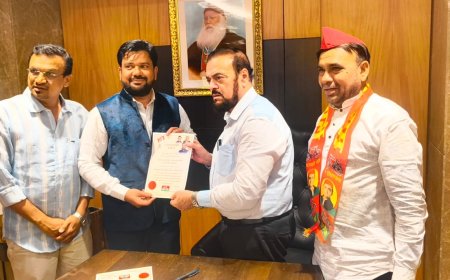 समाजवादी पार्टी जलगांव के नवनियुक्त पदाधिकारियों का भव्य पदग्रहण समारोह संपन्न