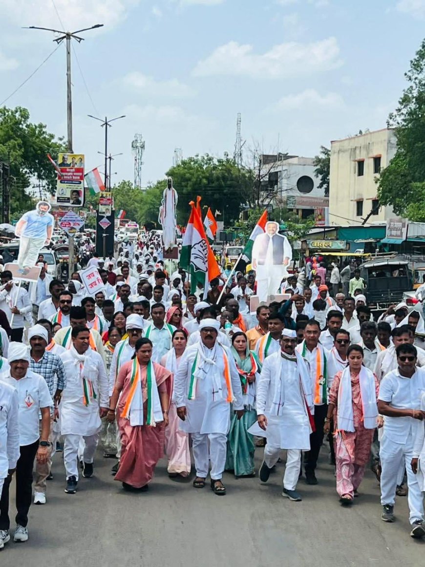 16 आश्वासने... पण काय दिलं? ‘मोदींची १६ आश्वासने हवेत विरलीत; शेतकरी सन्मान पदयात्रेच्या माध्यमातून काँग्रेसचा हल्लाबोल’