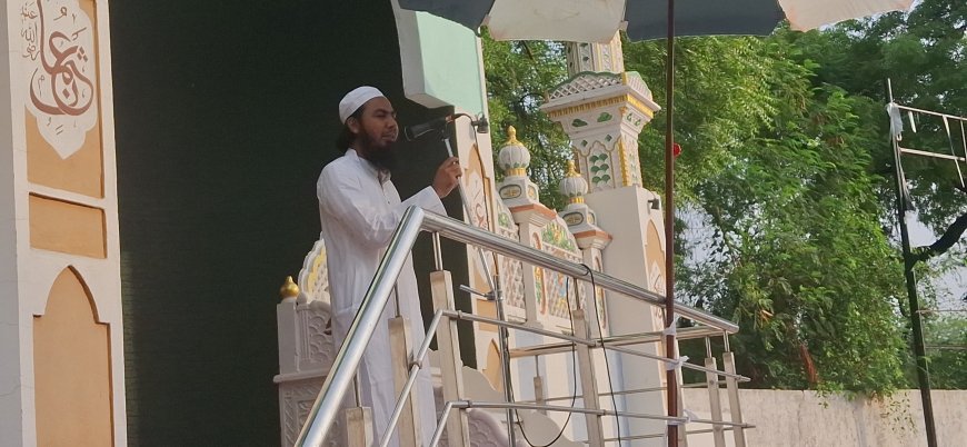 विश्वशांतीसाठी प्रार्थना, वक्फ कायदा रद्द करण्याची मागणी; ईद उल अझहा निमित्त अजिंठा चौक इदगाह मैदानावर सामूहिक नमाज संपन्न