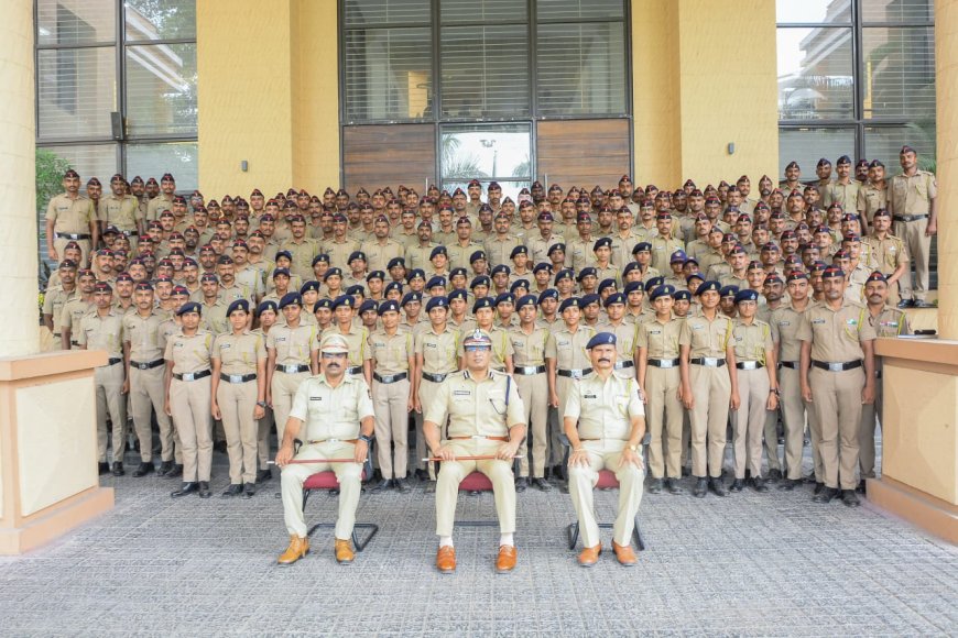 छत्रपती संभाजीनगर पोलीस आयुक्तालयात २०४ नवप्रविष्ठ पोलीस शिपायांचे जल्लोषात स्वागत; आयुक्तांकडून प्रेरणादायी मार्गदर्शन