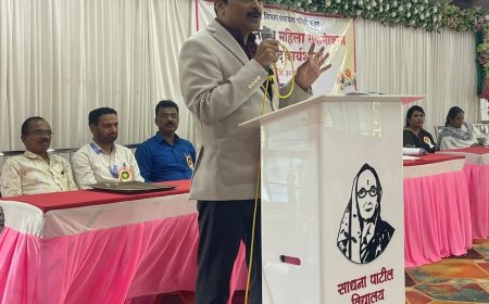 ‘दहा लाख विद्यार्थ्यांच्या आयुष्याची दोरी तुमच्या हाती…’ जिल्हाधिकारी स्वामी यांचे महिला सक्षमीकरण कार्यशाळेत आवाहन