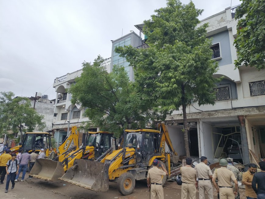 २४५ अतिक्रमणांचा धडाका! दिल्ली गेट ते हर्सूल टी पॉईंट मार्ग मोकळा; उद्या सिडकोकडे मोर्चा
