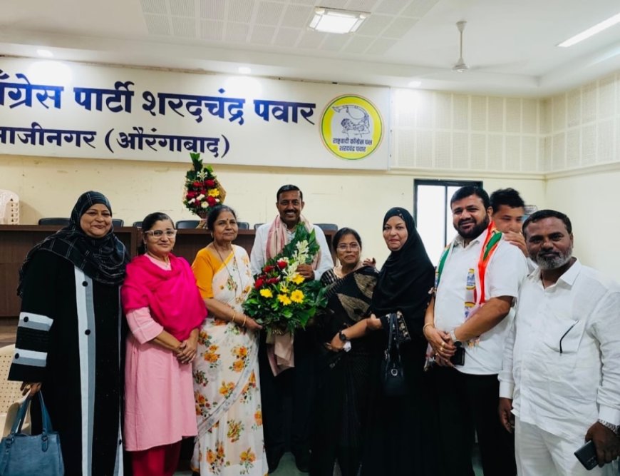 राष्ट्रवादी काँग्रेस (शरद पवार गट)ची जिल्हा आढावा बैठक उत्साहात संपन्न – पडळकरांच्या वक्तव्याचा जोडे मारून निषेध