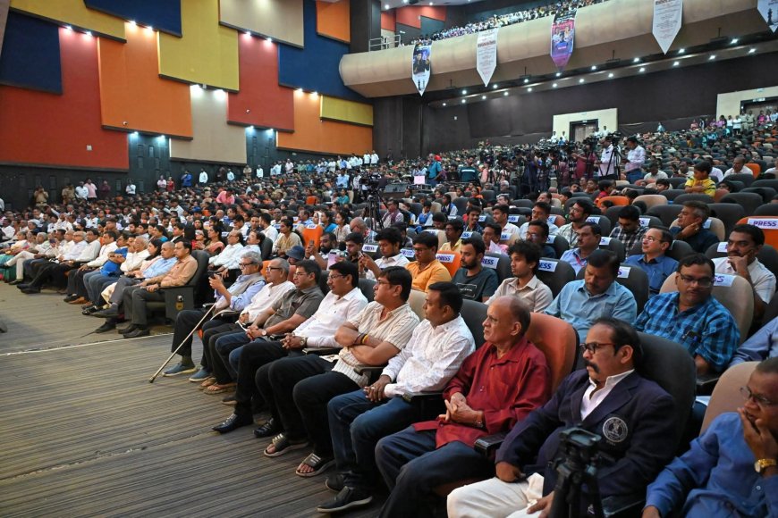 "विश्वविजेती ग्रँडमास्टर दिव्या देशमुखचा नागपूरमध्ये भव्य नागरी सत्कार!"