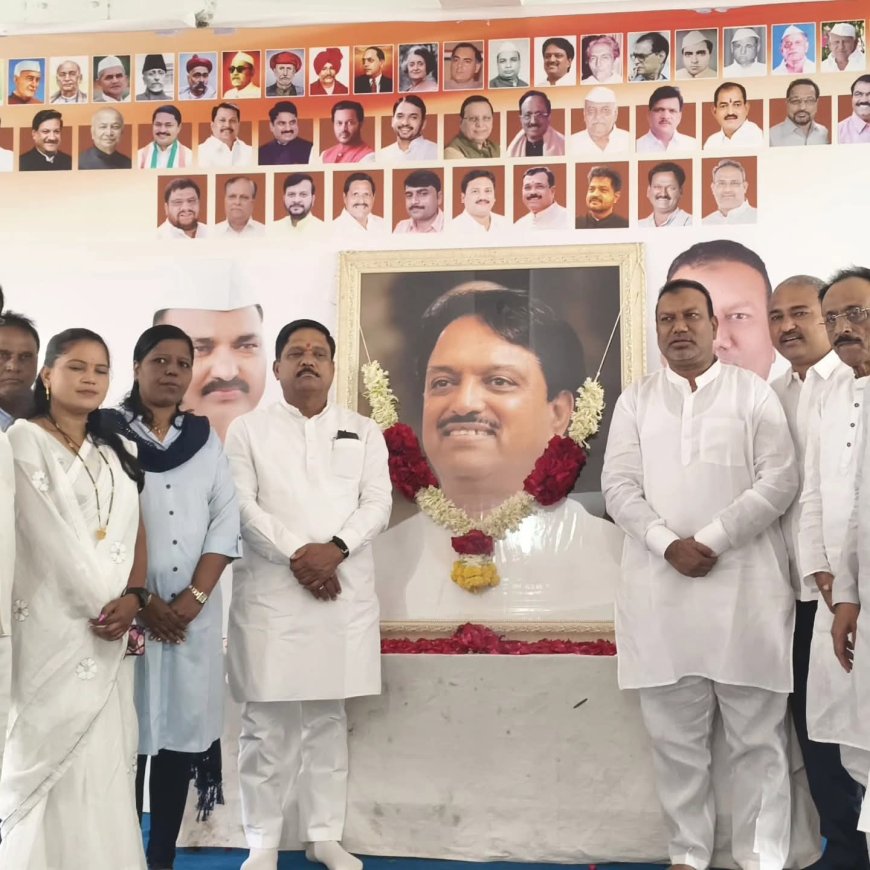 स्व. विलासराव देशमुख यांच्या स्मृतीदिनानिमित्त छत्रपती संभाजीनगरात अभिवादन