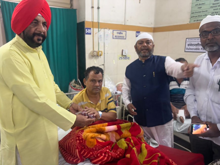 ईद-ए-मिलादनिमित्त महाराष्ट्र मुस्लिम फ्रंटतर्फे सामाजिक उपक्रम : रुग्णांना फळवाटप, अनाथाश्रमात अन्नदान