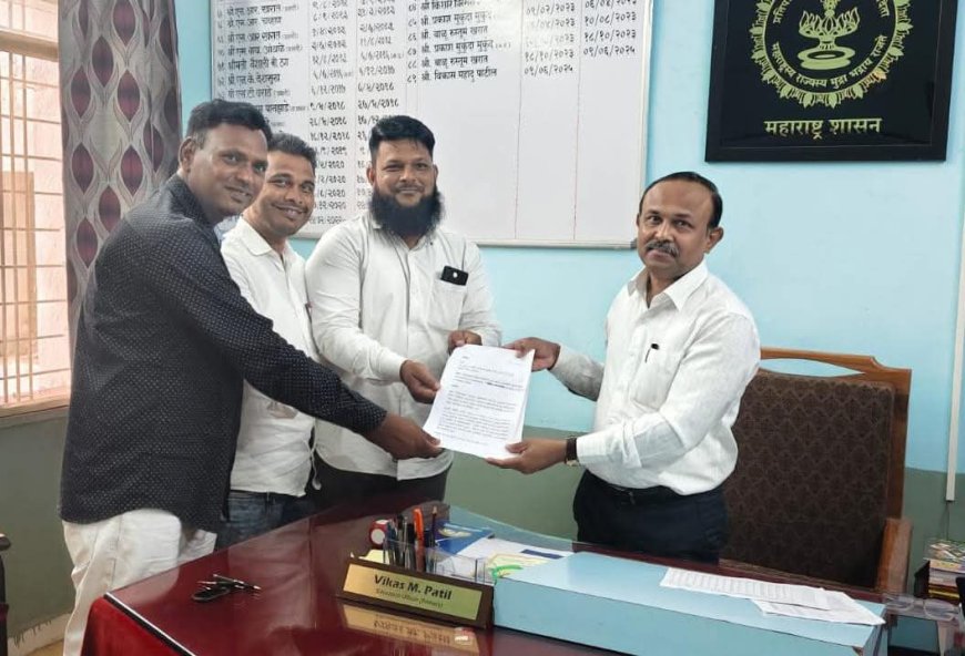 जिल्हा परिषद उर्दू शाळांतील रिक्त शिक्षक पदे तात्काळ भरावीत – शिक्षण अधिकाऱ्यांना निवेदन