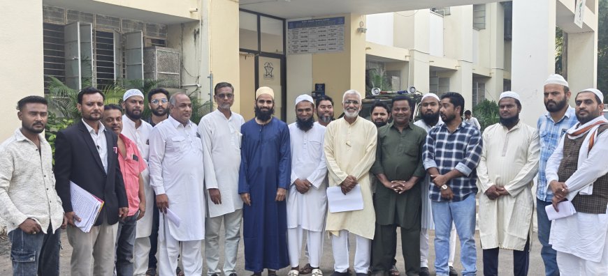 पोलीस निरीक्षक मुरलीधर कासार यांचे वर्तन असंवैधानिक आणि पक्षपाती आहे - त्यांच्यावर कायदेशीर कारवाई करावी - एकता संघटना जळगाव