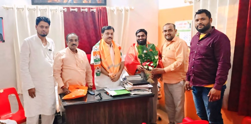 सिल्लोडमध्ये काँग्रेसकडून निवडणुकीची रणधुमाळी सुरू; डॉ. जफर अहमद खान यांच्या उपस्थितीत फॉर्म वितरण कार्यक्रम पार पडला