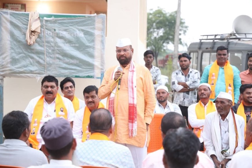 आमदार अब्दुल सत्तारांचा मतदारांशी थेट संवाद सिल्लोडमध्ये शिवसेनेच्या प्रचाराला मतदारांचा उत्स्फूर्त प्रतिसाद