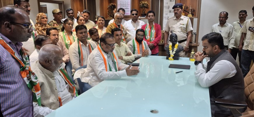 मनपा निवडणुकीपूर्वी काँग्रेसची धडाडीची भूमिका — मतदार यादीतील त्रुटींवर आयुक्तांना निवेदन