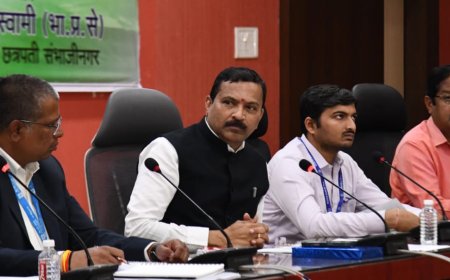 मंडळ, ग्राम महसूल अधिकाऱ्यांचे प्रशिक्षण! प्रशासकीय कामकाजात संवाद कौशल्य वापरा- जिल्हाधिकारी दिलीप स्वामी