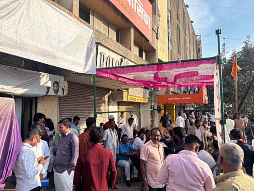 वंचित बहुजन आघाडीच्या मुलाखतींना विक्रमी प्रतिसाद; ४९३ अर्ज, २७२ इच्छुक प्रत्यक्ष मुलाखतीस हजर