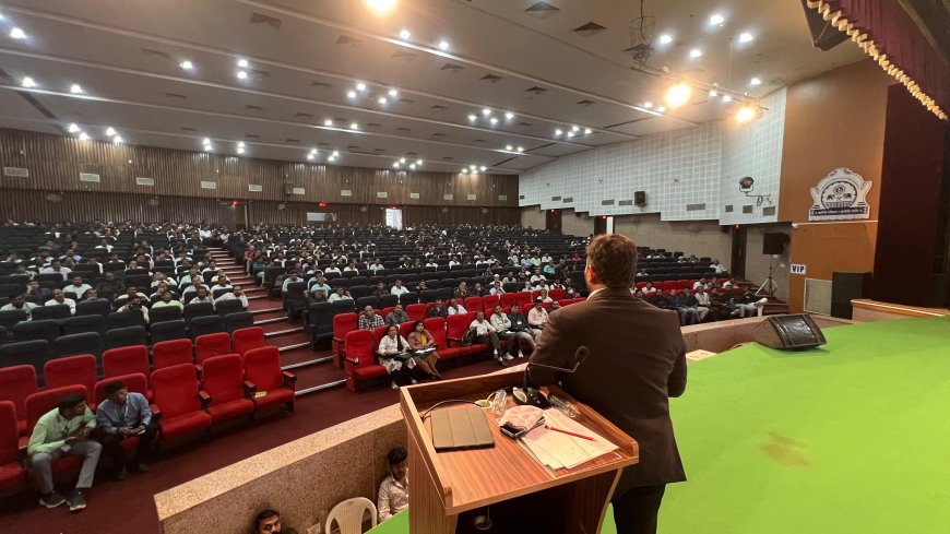 “निवडणुकीत हलगर्जीपणा खपवून घेतला जाणार नाही!”प्रशिक्षणाला गैरहजर 800 कर्मचाऱ्यांवर गुन्हे दाखल करण्याचे आयुक्त जी. श्रीकांत यांचे आदेश