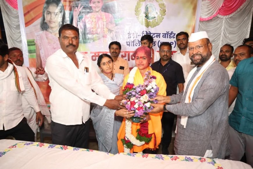 पहिल्याच प्रयत्नात ITBP मध्ये निवड; बोदवडच्या शेतकरी कन्येचा गावकऱ्यांकडून गौरव, आमदार अब्दुल सत्तार यांची उपस्थिती