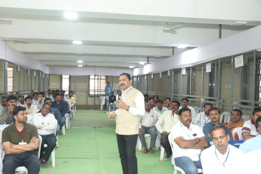 जि.प./ पं.स. निवडणुक: मतमोजणी पूर्वतयारीचा जिल्हाधिकाऱ्यांनी घेतला आढावा
