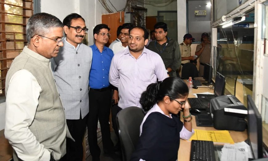 महसूल विभागाचा अपर मुख्य सचिव विकास खारगे यांच्याकडून कामकाजाचा आढावा