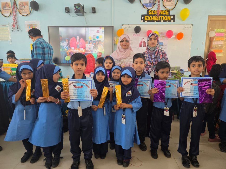 ‘Smart School to Best School’ उपक्रमांतर्गत किराडपुरा उर्दू शाळेत विज्ञान प्रदर्शन; 150 विद्यार्थ्यांची वैज्ञानिक मॉडेल्स सादरीकरणात चमक