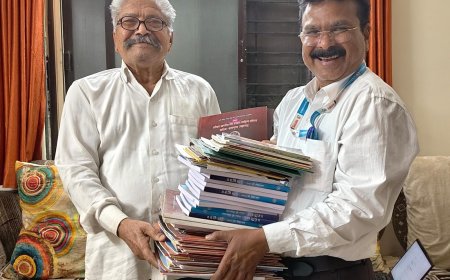 एका बातमीने पेटवली ज्ञानदानाची ज्योत; प्राचार्य ग.ह. राठोड सरांकडून १५० पुस्तकांचे प्रेरणादायी दान