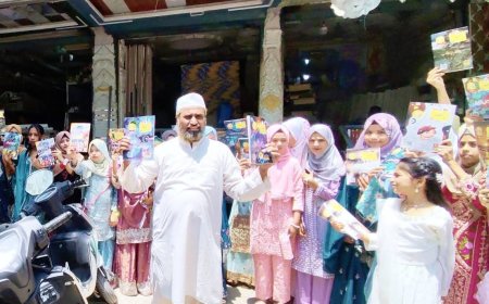 “पुस्तकांची मैत्रीच खरे वैभव!” — विश्व पुस्तक दिनी पर्यावरण-जागर मोहिमेची दमदार सुरुवात