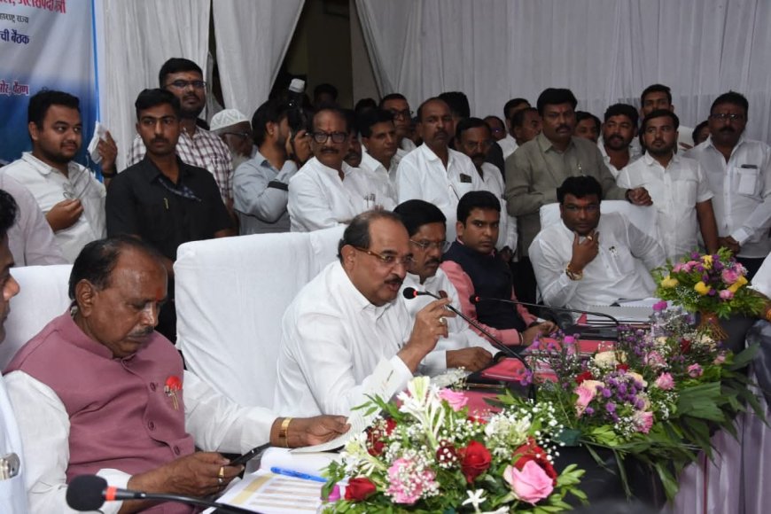 सिंचन सुविधासाठी गाळ काढण्याबरोबरच केटी वेअर बंधाऱ्याचे बॅरेजमध्ये रूपांतर करण्यात येईल- मंत्री राधाकृष्ण विखे पाटील.