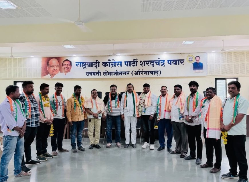 ‘दलित पँथर’चा मोठा झटका; Sharad Pawar गटात दमदार एंट्री –  राष्ट्रवादीची ताकद वाढली!