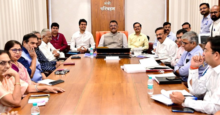 🚖 “रिक्षा-टॅक्सी चालकांना मोफत मराठी प्रशिक्षण” — प्रवाशांशी मराठीत संवादासाठी शासनाचा पुढाकार