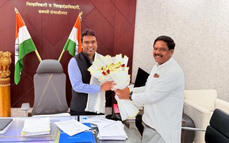 नवीन जिल्हाधिकाऱ्यांची खासदार काळेंकडून सदिच्छा भेट; विकासकामांवर भर, तातडीच्या प्रश्नांवर चर्चा