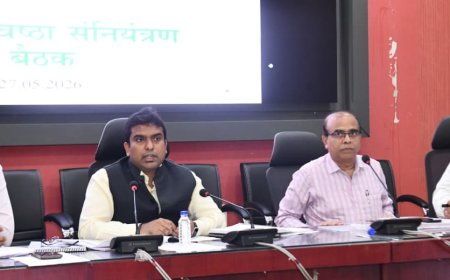 “शेतकऱ्यांना बियाणे-खते वेळेत द्या, लिंकींग केल्यास कठोर कारवाई!” — जिल्हाधिकारी विनय गौडा यांचा इशारा