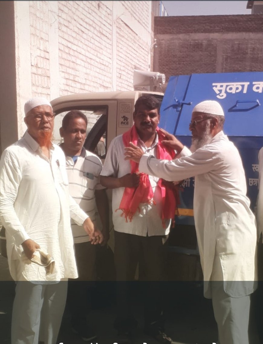 “स्वच्छतेचा खरा हिरो!” – सईदा कॉलनीतील घनकचरा गाडी चालक भरत जाधव यांचा नागरिकांकडून सत्कार