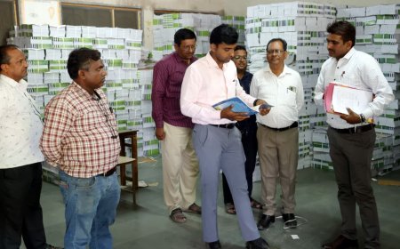 शाळेच्या पहिल्याच दिवशी 1.40 लाख विद्यार्थ्यांच्या हाती मोफत पाठ्यपुस्तके; मनपाचे नियोजन पूर्णत्वाकडे