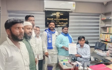 ऑनलाइन खत विक्रीच्या सक्तीमुळे शेतकरी त्रस्त; आजाद समाज पार्टीचे निवासी जिल्हाधिकाऱ्यांना निवेदन