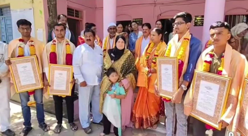 २० वर्षांनंतर कन्नड नगरपालिकेकडून गुणवंत विद्यार्थ्यांचा भव्य सत्कार