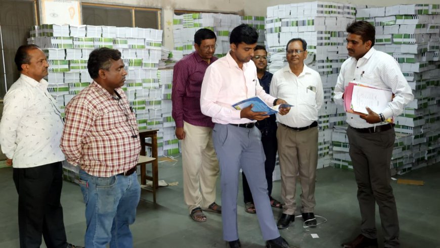 शाळेच्या पहिल्याच दिवशी 1.40 लाख विद्यार्थ्यांच्या हाती मोफत पाठ्यपुस्तके; मनपाचे नियोजन पूर्णत्वाकडे