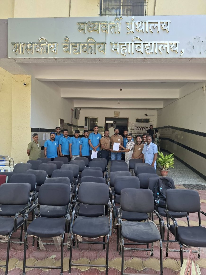 घाटीत मॅकेनिक बांधवांचा सेवाभाव; बेड, स्ट्रेचर, व्हीलचेअर दुरुस्त करून रुग्णसेवेत दिला हातभार