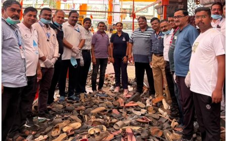 मिन्नू पी.एम. यांच्या नेतृत्वाखाली धाकटी पंढरपूरात भव्य स्वच्छता मोहीम; १,००० कर्मचाऱ्यांचा सहभाग