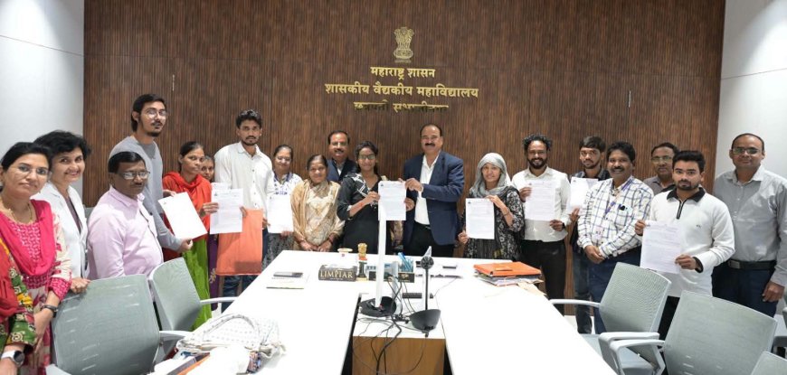 "घाटीत १० जणांना सरकारी नोकरी! अधिष्ठात्यांच्या हस्ते नियुक्तीपत्रांचे वाटप"