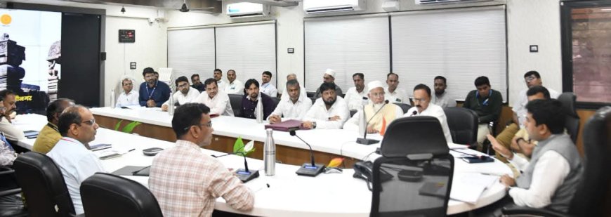 जर जरी बक्ष उरूसासाठी प्रशासन सज्ज; भाविकांना सर्व सुविधा उपलब्ध करा – जिल्हाधिकारी विनय गौडा