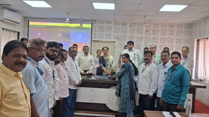 "कर्मचाऱ्यांचे प्रश्न प्रलंबित ठेवू नका, थेट भेटा!" – CEO मिनू पी. एम.; कास्ट्राईब संघटनेच्या बैठकीत सकारात्मक निर्णय