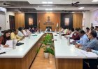 जलयुक्त शिवार अभियान २.० च्या कामांना गती द्या; जलसंधारणाची कामे वेळेत पूर्ण करा – जिल्हाधिकारी विनय गौडा जी. सी.