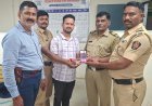ट्रेनमध्ये विसरलेला २८ हजारांचा मोबाईल रेल्वे पोलिसांनी शोधून केला परत; मध्यरात्री पतीकडे सुपूर्द