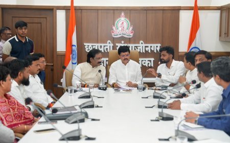 शहराच्या पाणीपुरवठा, कचरा व्यवस्थापनासह विकासकामांना गती द्या; अंबादास दानवेंची महापौरांसोबत चर्चा
