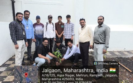 एच. जे. थीम महाविद्यालयात आंतरराष्ट्रीय युवा दिनानिमित्त वृक्षारोपण व स्वच्छता अभियान
