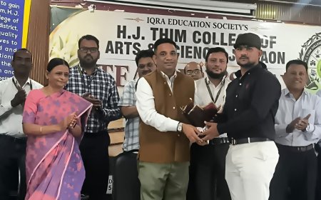 शिक्षक दिनी विद्यार्थ्यांनी सांभाळली अध्यापनाची धुरा; एच. जे. थिम कॉलेजमध्ये उत्साहात कार्यक्रम