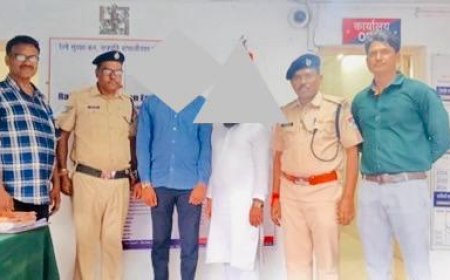 कमिशन घेऊन रेल्वे तिकिटे काढणारे दोघे RPFच्या जाळ्यात; ₹24 हजारांची तिकिटे जप्त
