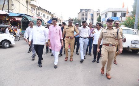 गणेश विसर्जन मिरवणुकीसाठी प्रशासन अलर्ट; मार्गावरील अतिक्रमणे, केबल व बांधकाम साहित्य हटविण्याचे आदेश