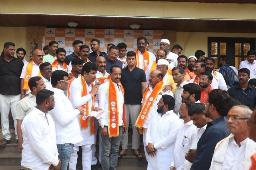 छत्रपती संभाजीनगरात विरोधकांना धक्का; उबाठा, काँग्रेस आणि राष्ट्रवादीच्या पदाधिकाऱ्यांचा शिवसेनेत जाहीर प्रवेश