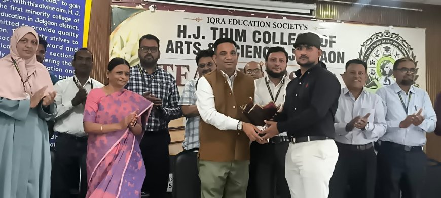 शिक्षक दिनी विद्यार्थ्यांनी सांभाळली अध्यापनाची धुरा; एच. जे. थिम कॉलेजमध्ये उत्साहात कार्यक्रम