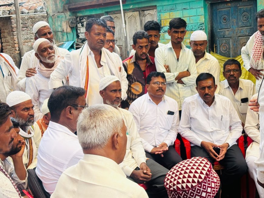 वाघुळखेडा शिवारात वीज कोसळून तीन महिलांचा मृत्यू; राष्ट्रवादी शरद पवार पक्षातर्फे पीडित कुटुंबांची भेट घेऊन सांत्वन