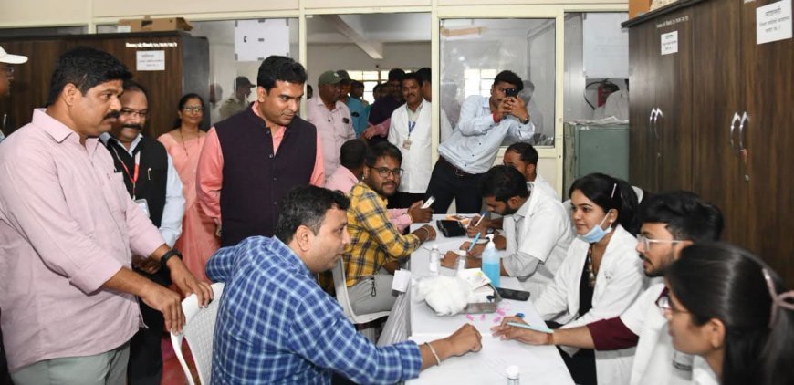 पत्रकारांच्या आरोग्य तपासणी शिबिराला उत्स्फूर्त प्रतिसाद; २६३ पत्रकारांची तपासणी